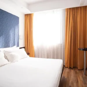 hotellátogatás